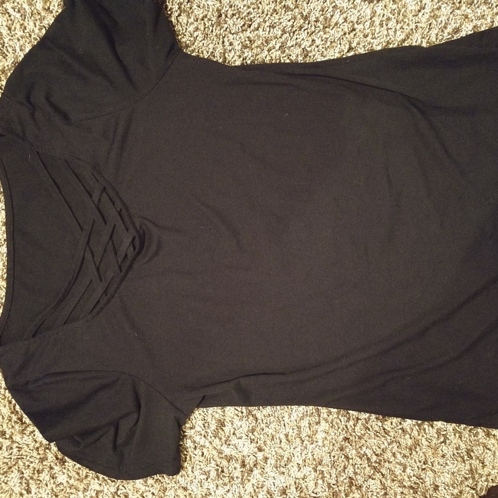 Short sleeve tee
